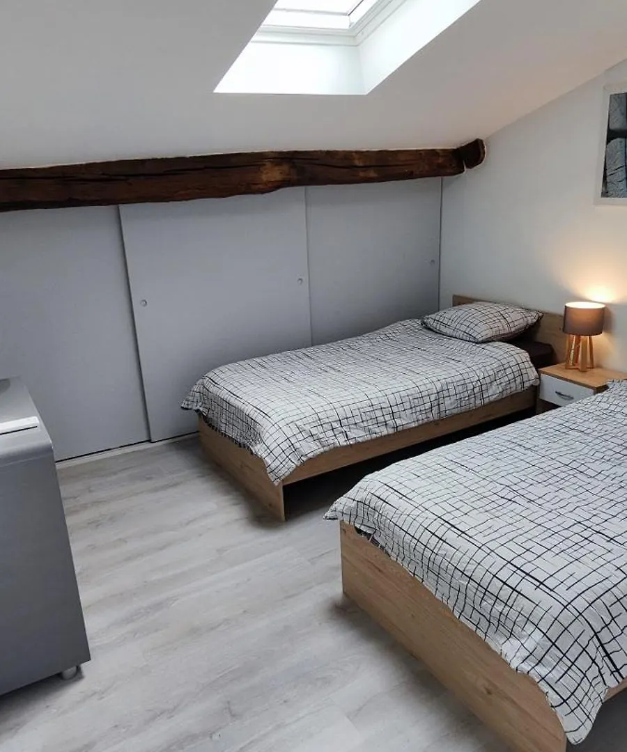 Appartement Le Duplex à Meximieux 0*,